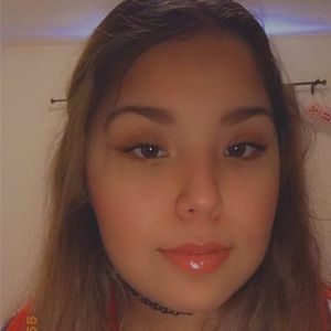 Meet your Posher, Marcela